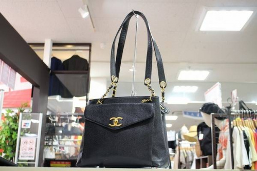 バッグのキャビアスキン