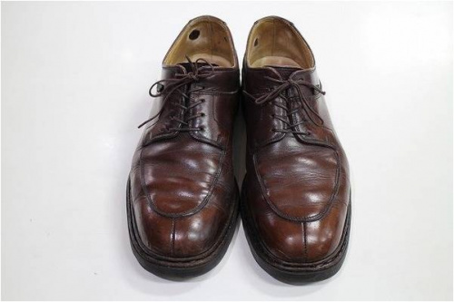 AVIGNONのレザーシューズ