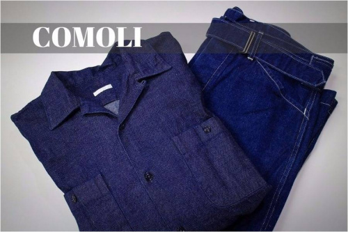 COMOLIのオープンカラーシャツ