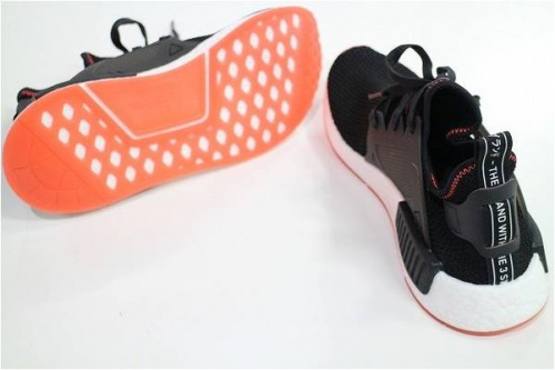 スニーカーの古着買取