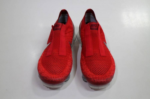 ヴェイパーマックスのスニーカー