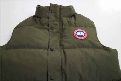 ギャルソンベストのダウン