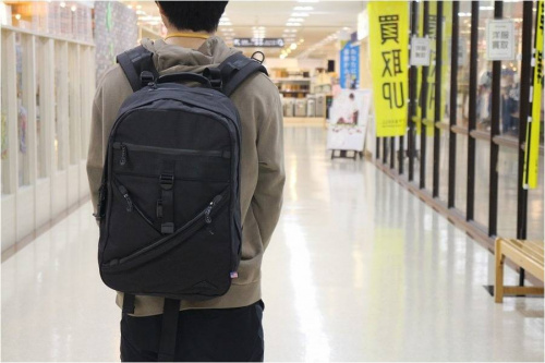 デイタムのバックパック