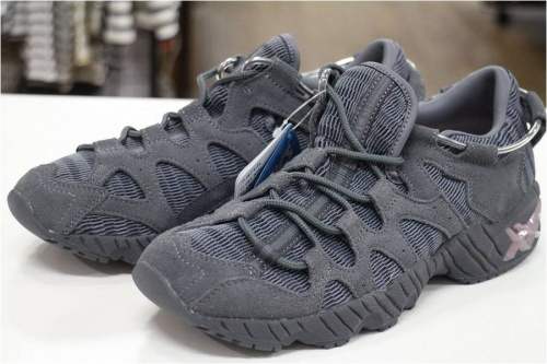 ゲルマイのスニーカー