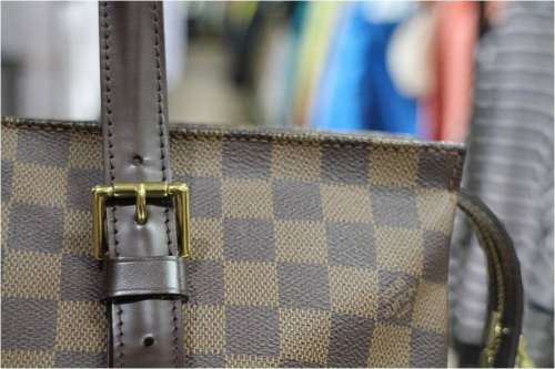 LOUIS VUITTONのチェルシー