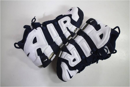 NIKE のナイキ