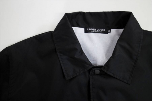 アンダーカバーのコーチジャケット