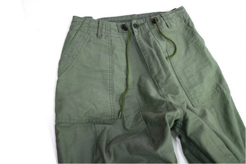 ナチュラルブランドのneedles