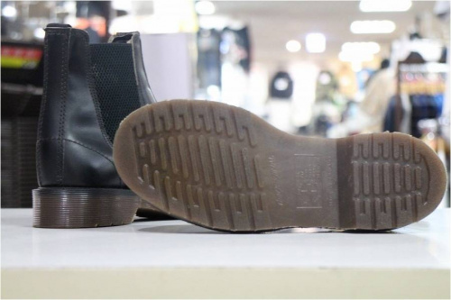 ドクターマーチンのサンダル