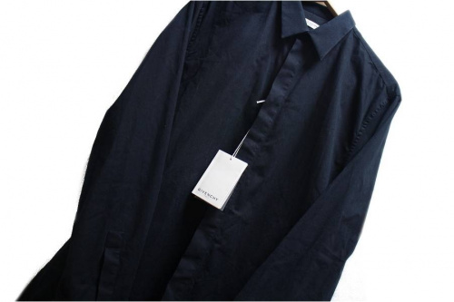 GIVENCHYのジバンシィ