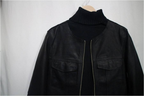 ストゥディオスのレザージャケット