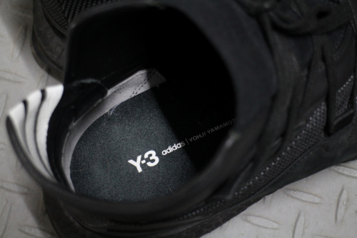 買取入荷のスニーカー