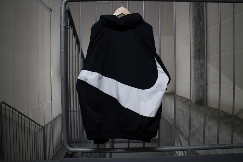 セレクトショップのNIKE