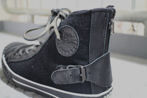 ルイスレザーのスニーカー