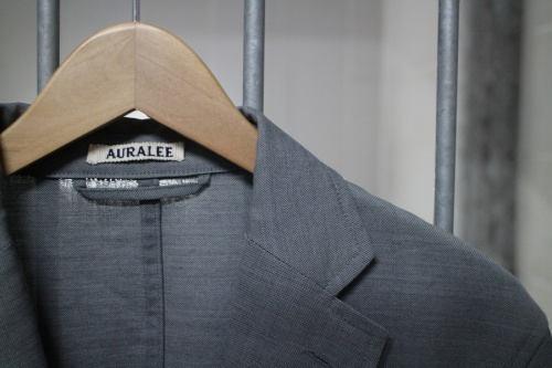 AURALEEのオーラリー