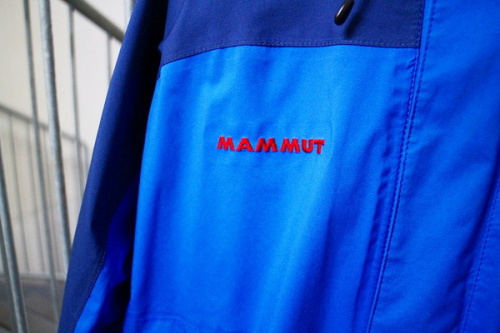 マムートのドライテックモーションジャケット