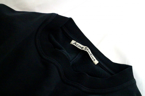 インポートブランドのacne studios