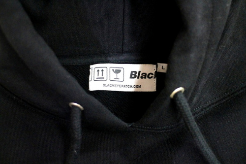 ブラックアイパッチのスウェット