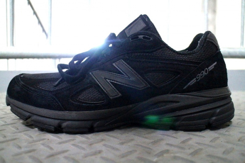 スニーカーのNEW BALANCE