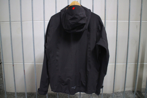 ティラックのEVOLUTION JACKET