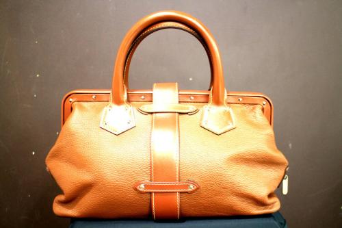 LOUIS　VUITTONのルイヴィトン