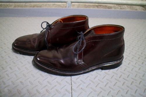 オールデンのCORDOVAN CHUKKA BOOTS