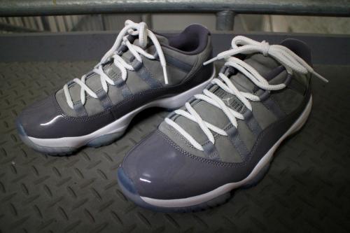 NIKE AIR JORDAN 11のナイキ エアジョーダン