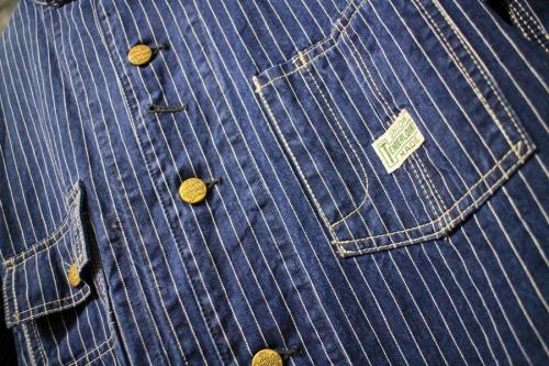 カバーオールのヒッコリー