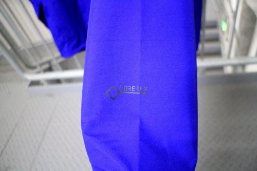 クラウドジャケットのメンズ