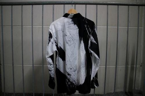 イッセイミヤケメンの総柄比翼シャツ