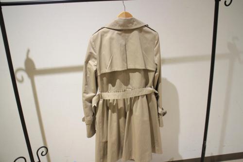 バーバリーブルーレーベルのトレンチコート