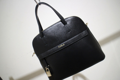 インポートブランドのFURLA