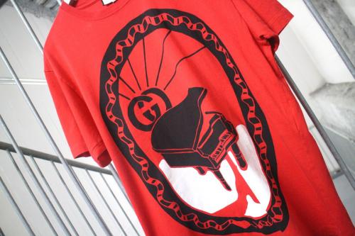 ピアノプリントTシャツのメンズ