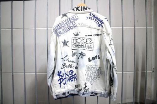 ドルチェ＆ガッバーナのペイント加工デニムジャケット