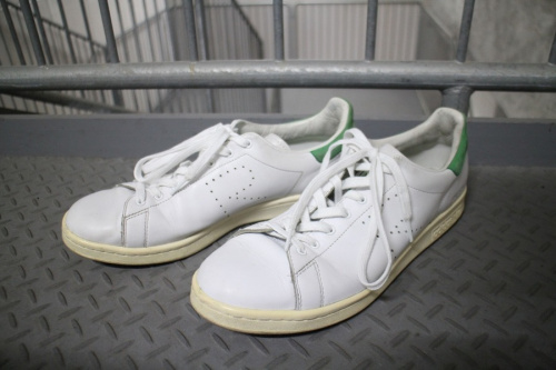 スニーカーのadidas by RAF SIMONS