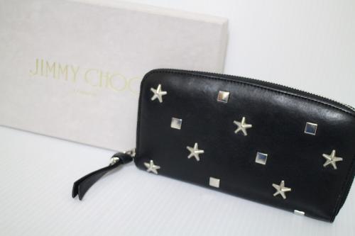 ジミーチュウのスター＆スクエアスタッズウォレット