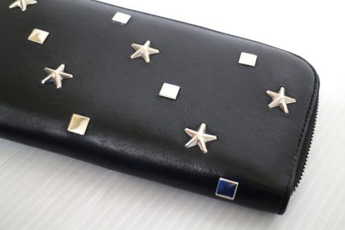 スター＆スクエアスタッズウォレットのFILIPA