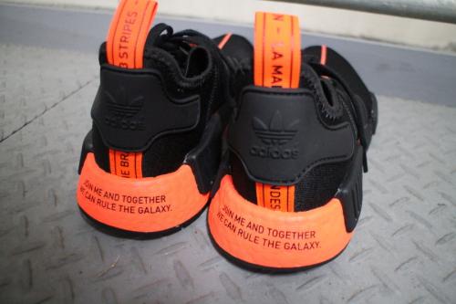 NMD R1 STAR WARSのスターウォーズ