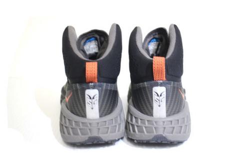 ホカ オネオネのSPEEDGOAT MID GTX