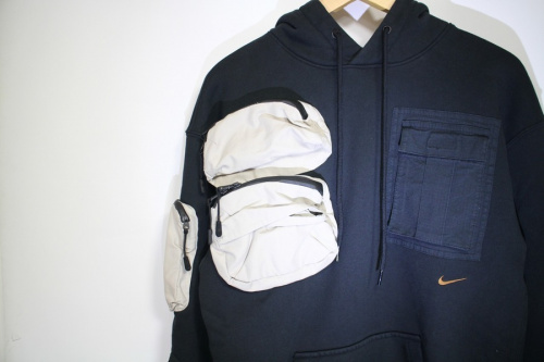 コラボ・別注アイテムのNIKE×TRAVIS SCOTT