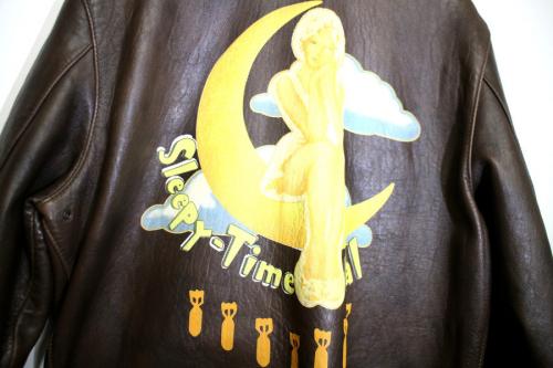 アヴィレックスのバックペイントA-2フライトジャケット