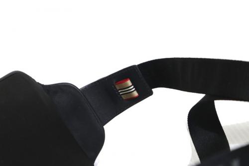 ロゴボディバッグの20SS