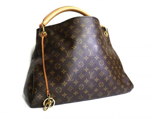 LOUIS VUITTON 　のルイ ヴィトン　