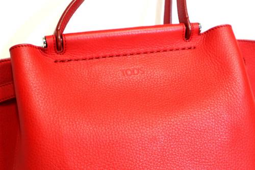 トッズのウェーブスタッズレザートートバッグ