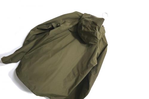 アークテリクスのBeta SL Jacket