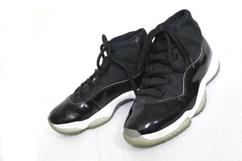 ナイキのAIR JORDAN 11 RETRO