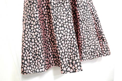 ジャガードスカート