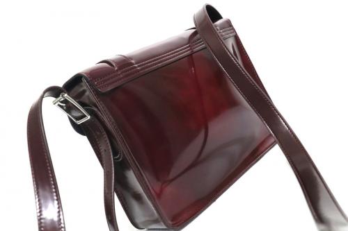 ドクターマーチンのエナメルサッチェルバッグ