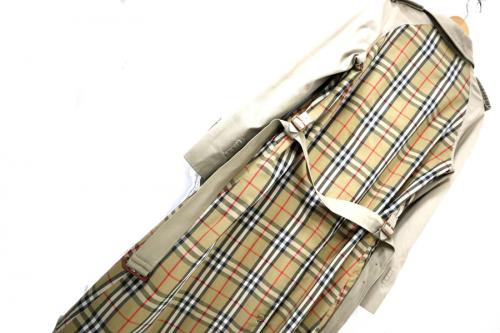 バーバリーズのリメイク切替ノバチェックトレンチコート