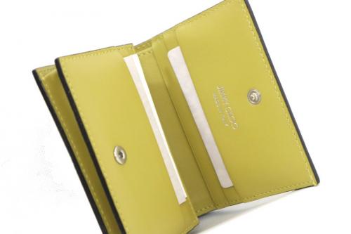 ジミーチュウのJCロゴコンパクトウォレット